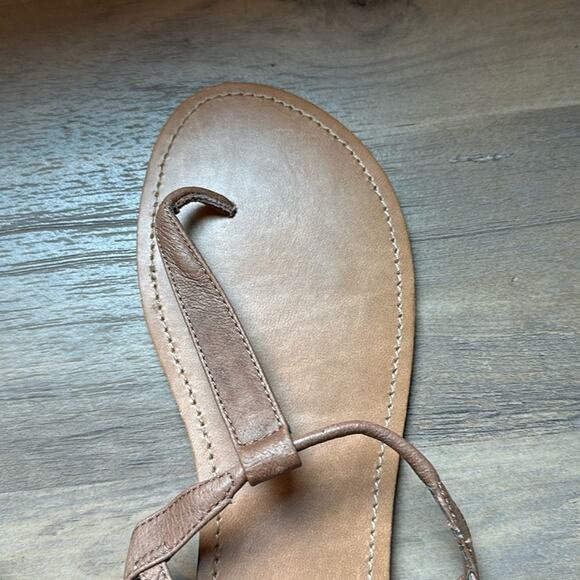 Steve Madden size 10 Debbi Strappy Cognac Leather Slingback Thong Sandal - Picture 2 of 7